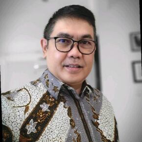 Dr. Indra Darmawan 