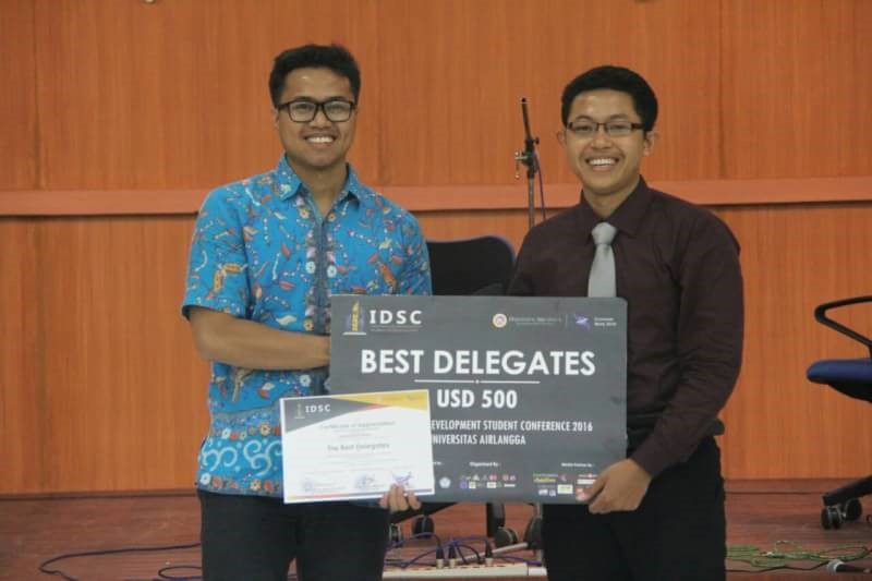 Muhammad Mufli Best Delegate Dalam Konferensi Mahasiswa Internasional